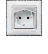(774422) Valena Розетка 2К+З з кришкою Білий, Legrand