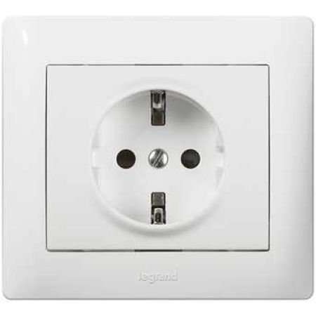(771063) Galea Life Розетка електрична 2К+З зі шторками (16А, 250В~, автоматичні клеми, німецький стандарт) з лицьовою панеллю White, Legrand