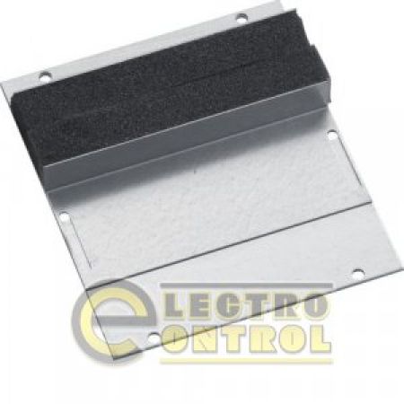 (MES-M02) Фланець з резиновою губкою, IP40, 174х200мм, Hager