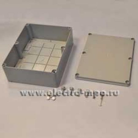 1SL0061A00 Крышка для уснан. коробки на 3 устр.