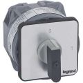 (27428) PR63 Вимикач 4П Монт. Гвинт, Legrand